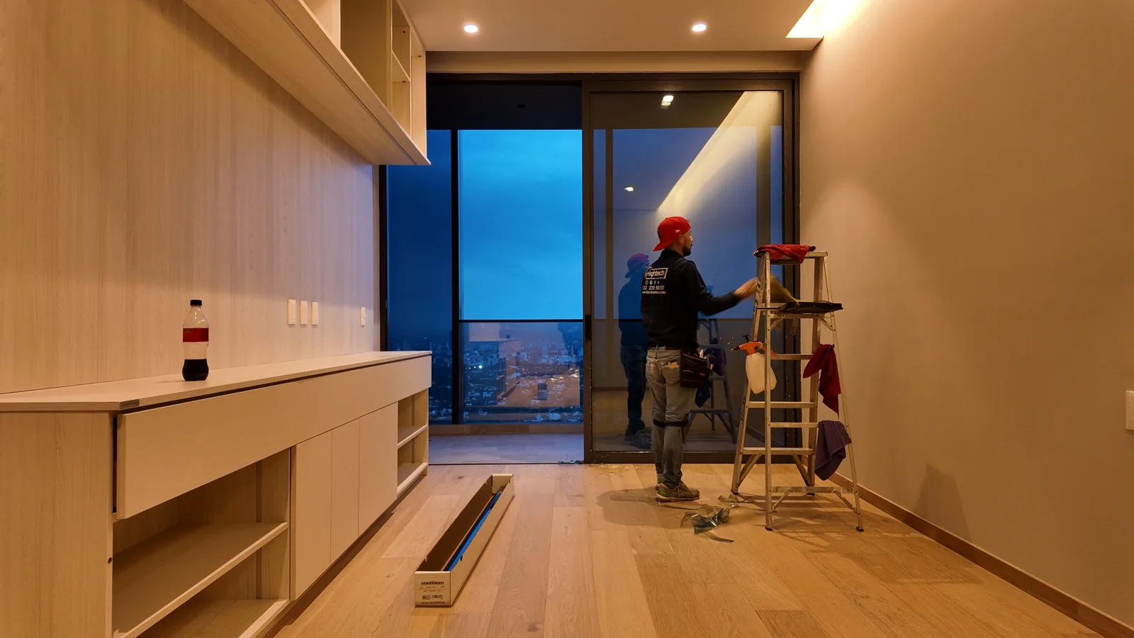 Segunda vista de una instalación de película residencial, trabajo documentado por HIGHTECH.